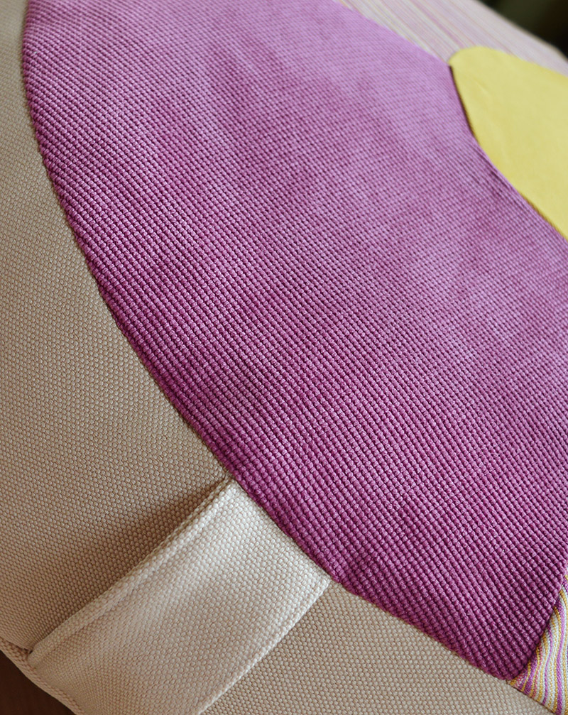 round flower cushion_thumb