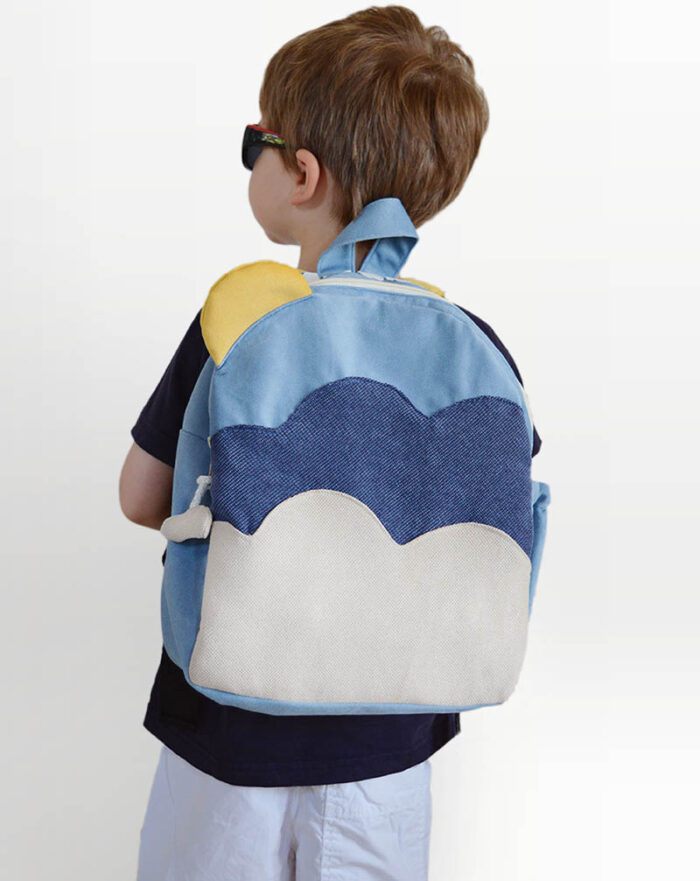 clouds backpack_th